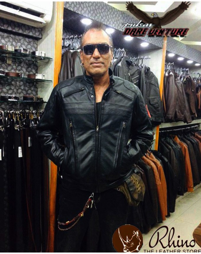 https://www.rhino-leathers.com/image/cache/catalog/Testimonials/robin-web-680x860.jpg